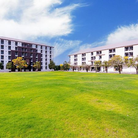Creston Grand Hotel Suphanburi Exterior foto
