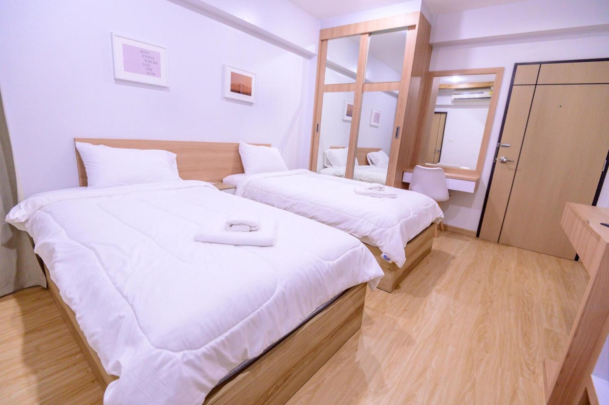 Creston Grand Hotel Suphanburi Exterior foto