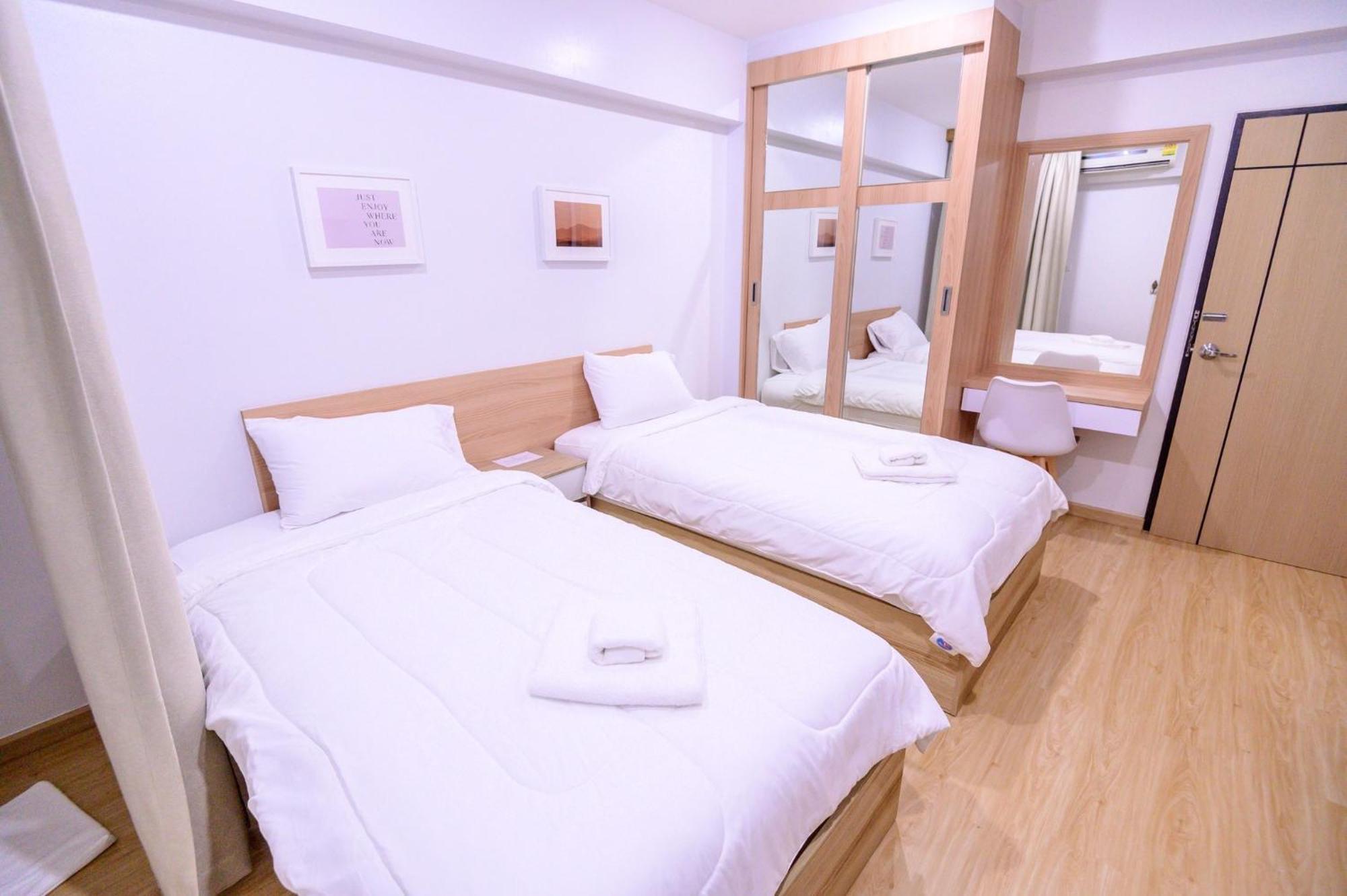 Creston Grand Hotel Suphanburi Exterior foto