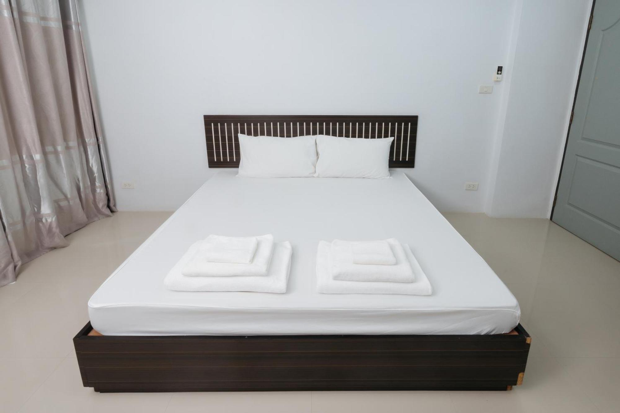Creston Grand Hotel Suphanburi Exterior foto