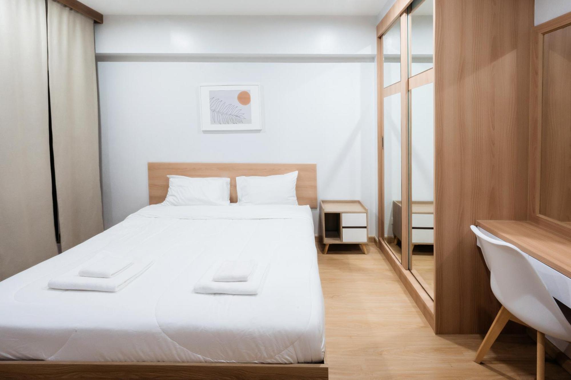 Creston Grand Hotel Suphanburi Exterior foto